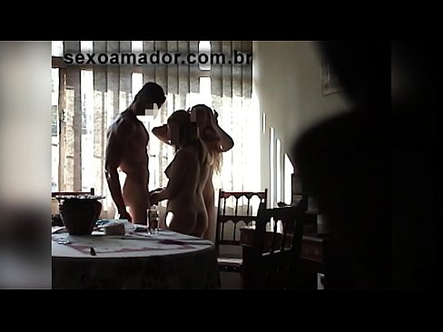 ❤️ جنسي ملګري د هغه سره یو لوی سړی او یو درېیم بلنه ورکوي ❤️ په موږ کې٪ ps.sexeey.ru٪؛ ❌️